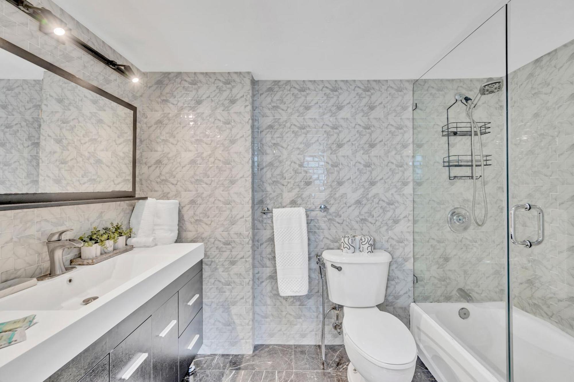 Brickell Ocean View 2 Bed 2 Bth Free Parking Apartment *