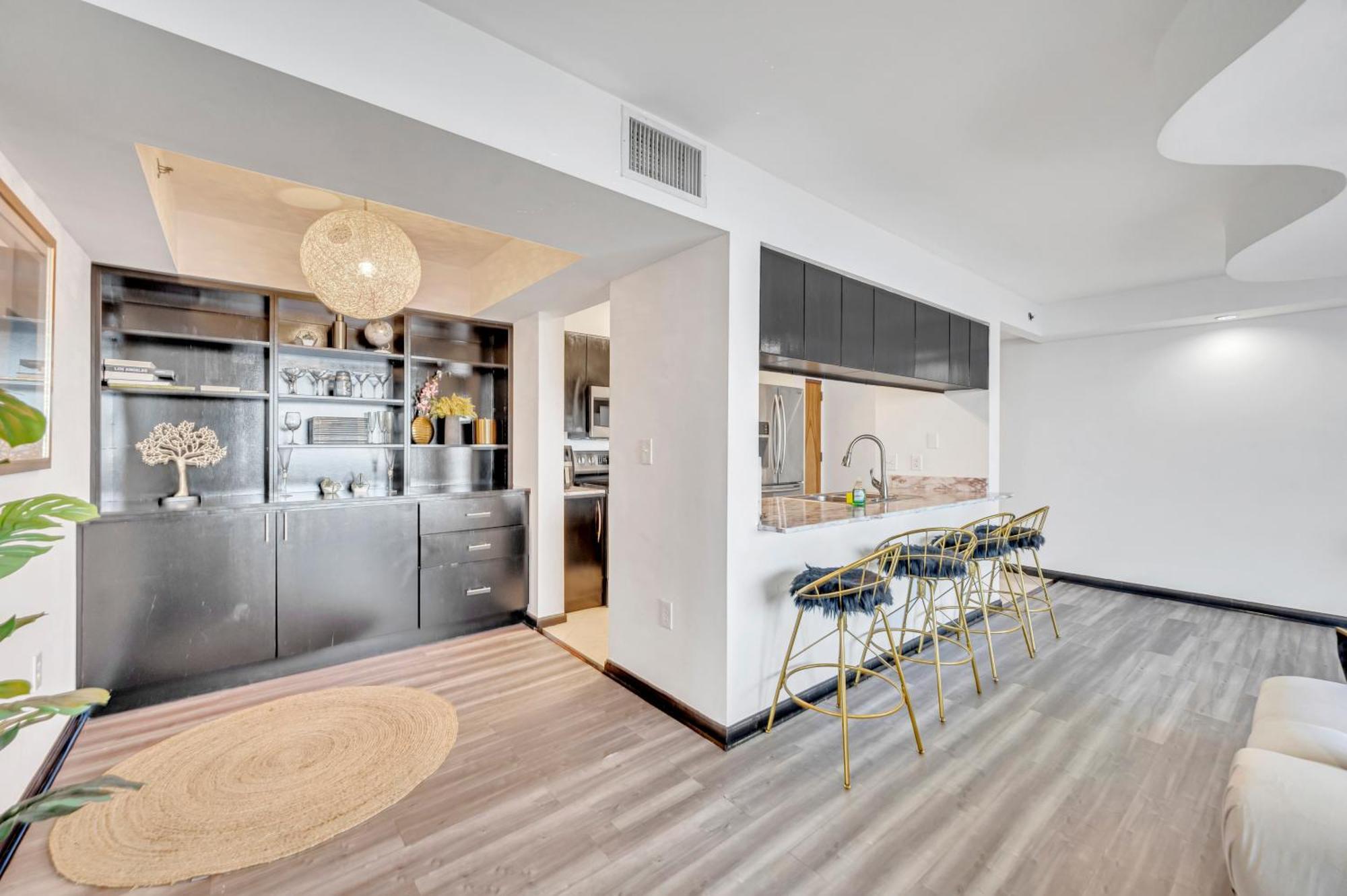 Brickell Ocean View 2 Bed 2 Bth Free Parking